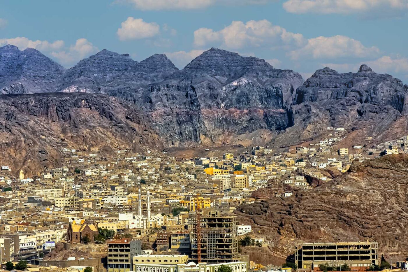 Aden, the city in a volcanic crater